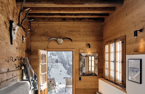 Rougemont Villa | Chalet Lion Rouge: located on top of the picturesque village of Rougemont