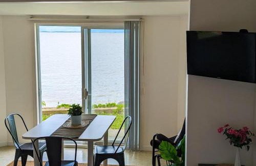 Cap-Saint-Ignace Ski Chalet | Chalet Loft #4 Waterfront with Spa Fireplace and Wifi