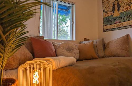 Cap-Saint-Ignace Ski Chalet | Chalet Loft #4 Waterfront with Spa Fireplace and Wifi