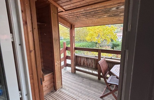 Roquefeuil Ski Chalet | Chalet 'Montana 4 Personnes' with Private Terrace and Wi-Fi