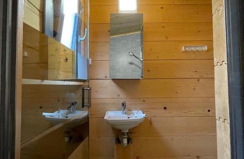 Neuveglise-sur-Truyere Other | chalet nature sur la vallée de la Truyère