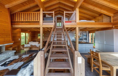Saint-Pierre-de-Clages Ski Chalet | Chalet Nendaz - modern and peaceful