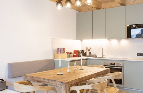 Schonberg House | Chalet Nr. 4 mit 2 Schlafzimmern und Sauna by Interhome