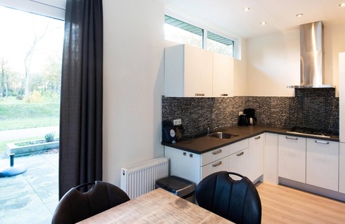 Zorgvlied Ski Chalet | Chalet on a beautiful park in Drenthe