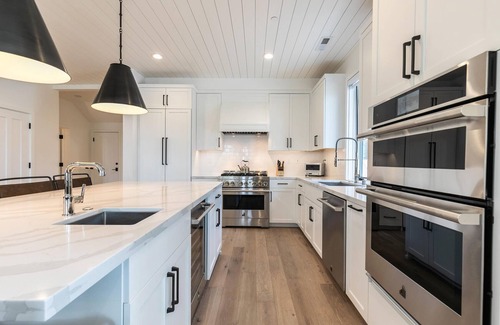 Truckee House | Chalet on Shady Lane at Schaffer's Mill, 4BDRM, Club Amenities, Ski & Golf!