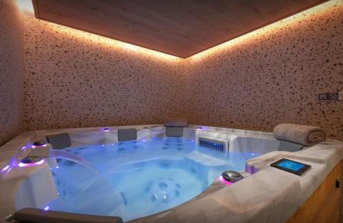 Le Grand-Bornand Ski Chalet | Chalet Ours Rouge - OVO Network