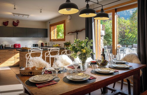 La Clusaz Ski Chalet | Chalet Paravis - La Clusaz stay for 9 sauna and games room - OVO Network