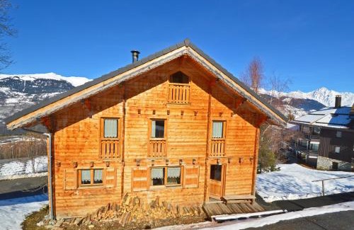 Montalbert Ski Chalet | Chalet Phoenix