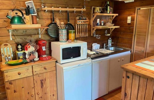 Guethary Ski Chalet | Chalet, Piscine Chauffée a 29 Degrés, au Calme Avec Parking Privé et Aperçu mer