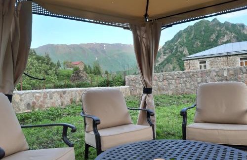 Kazbegi Hotel | Chalet Pkhelshe