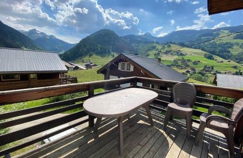 Beaufort Ski Chalet | Chalet proche des commerces, 6 personnes, 2 chambres - CH16