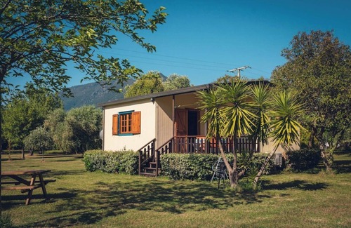 Santa-Lucia-di-Moriani Ski Chalet | Chalet rental in the heart of nature