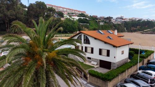 Suances Apartment | Chalet Rompeolas