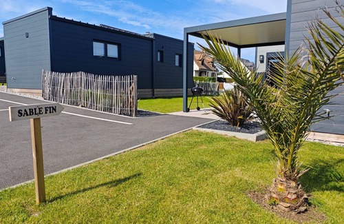 Asnelles Apartment | Chalet "sable Fin" à 300m de la Plage Gold Beach