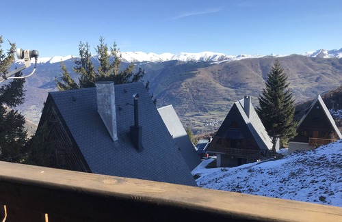 Saint-Lary-Soulan Ski Chalet | CHALET - SAINT LARY FOOT OF SLOPES - 8/10 PEOPLE - AMAZING LOCATION