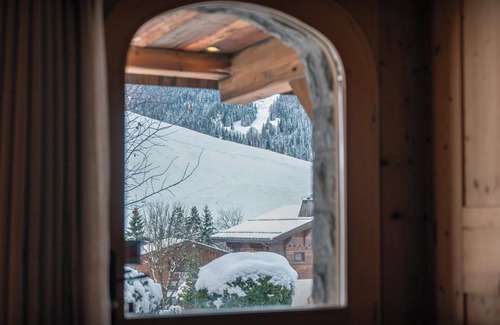 La Clusaz Ski Chalet | Chalet San Marco - mountain luxury stay for 6 - OVO Network