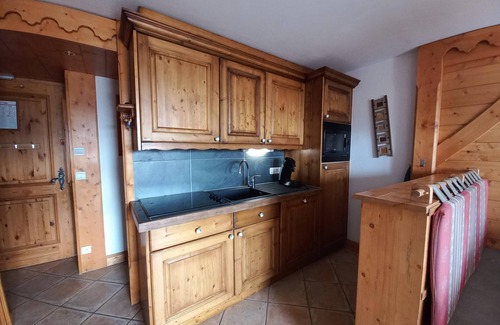 Reberty Apartment | Chalet style, on slopes, balcony, pool, view