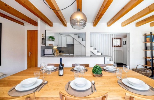 Mayens-de-Riddes Ski Chalet | Chalet Theo Family retreat Contemporary design