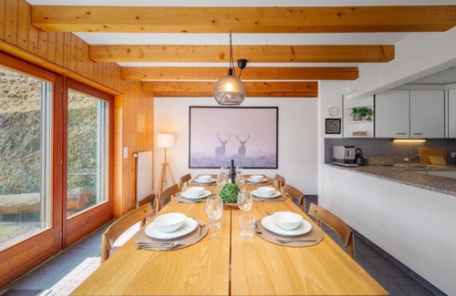 Mayens-de-Riddes Ski Chalet | Chalet Theo Family retreat Contemporary design