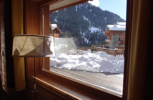Champagny-en-Vanoise Ski Chalet | Chalet, view village/forest, terrace, balcony, fireplace or stove, parking, tv, 120m²