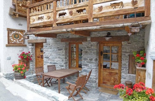 Champagny-en-Vanoise Ski Chalet | Chalet, wifi, sauna, terrace, balcony, parking, tv, 190m², Champagny-en-Vanoise