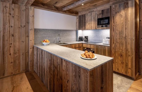 Le Fornet Ski Chalet | Chalet, wifi, 200m from ski slopes, view mountain, sauna, terrace, balcony, fireplace or stove