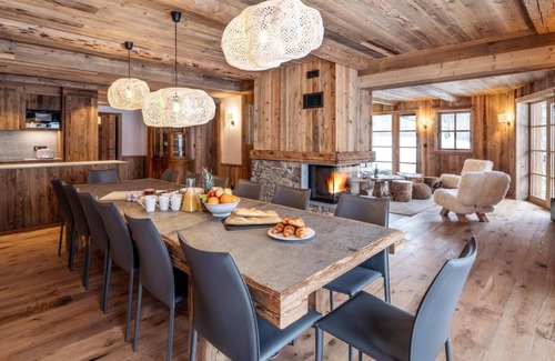Le Fornet Ski Chalet | Chalet, wifi, 200m from ski slopes, view mountain, sauna, terrace, balcony, fireplace or stove