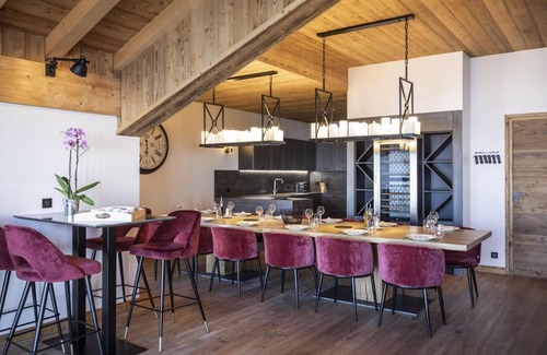 Val-Thorens Ski Chalet | Chalet, wifi, 50m from ski slopes, sauna, terrace, balcony, fireplace or stove, tv, ski locker