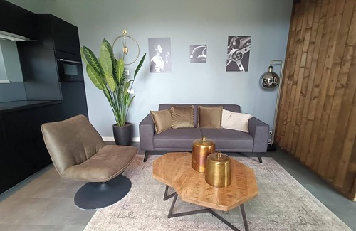 Zutendaal House | Chalet with 1 bedroom and a terrace