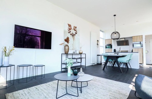 Hulshorst House | Chalet with 2 bedrooms and a terrace