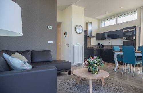 West-Graftdijk House | Chalet with 3 bedrooms and terrace