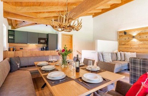 Eben im Pongau Ski Chalet | Chalet with a sauna and exclusive furnishings