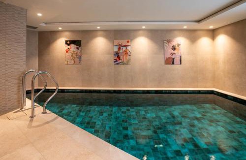 Meribel Ski Chalet | Chalet Yolo