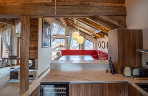 Meribel Ski Chalet | Chalet Yolo with swimming pool, sauna, hot-tub, hammam and cinema room