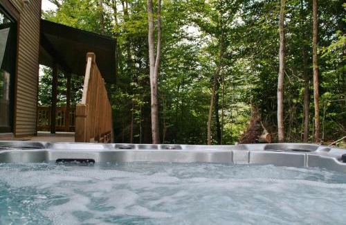 Stoneham Ski Chalet | Chalets Alpins - 40 Chemin des Skieurs (Unité A)