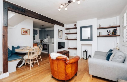 Henley-on-Thames House | Chalk House - Pet friendly