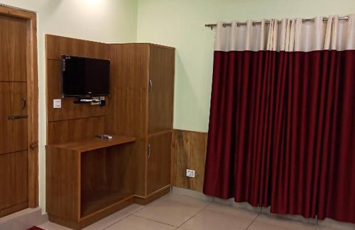 Shamshi Bed & Breakfast | CHAMAN BASERA