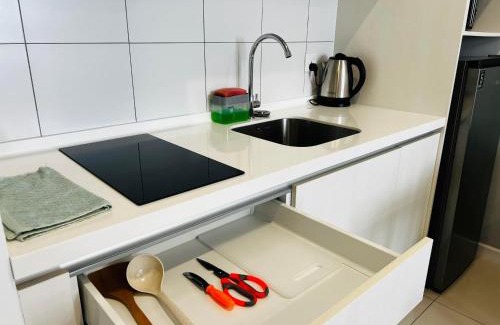Kuala Lumpur City Centre Apartment | Chamber Residence KL by Sleepy Owl Suites