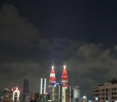 Kuala Lumpur City Centre Apartment | Chambers Residence KLCC by Zaima