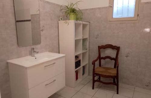 Calvisson House | Chambre 2 personnes a Calvisson Gard