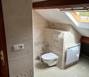 Chelles House | Chambre a louer a Chelles 20 minutes de Paris ou Disneyland RER E