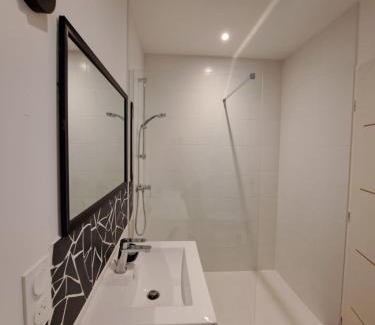 Maureillas-Las-Illas House | Chambre côté terrasse