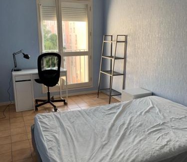 Haussonville-Blandan-Mon Desert-Saurupt House | Chambre calme privée avec lit double en Colocation