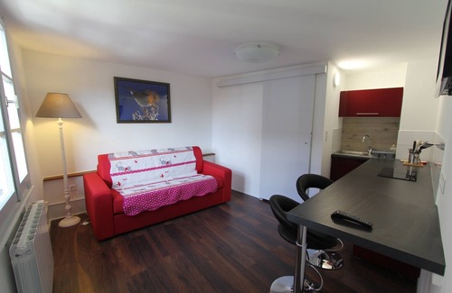 Riquewihr Apartment | Chambre chez l'habitant " Le Rouge-Gorge " in the heart of Riquewihr - 2 people
