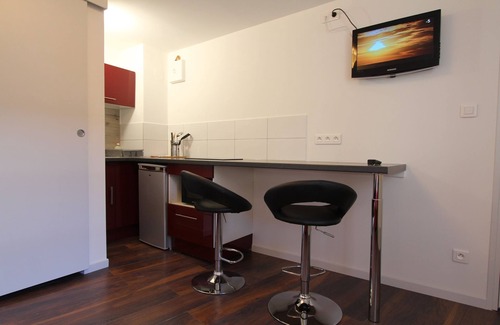 Riquewihr Apartment | Chambre chez l'habitant " Le Rouge-Gorge " in the heart of Riquewihr - 2 people