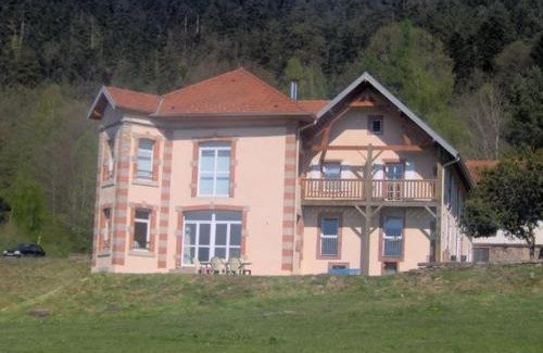 Moyenmoutier Bed & Breakfast | Chambre Coquelicot au calme, nature et authenticité du 18ème avec petit déjeuner inclus - FR-1-589-702