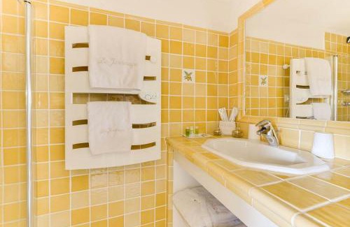 Cabrieres-d'Avignon Bed & Breakfast | Chambre d'hôtes le Jardinage