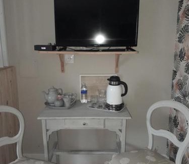 Carmaux Bed & Breakfast | Chambre d'hôte Amitié et Jardin