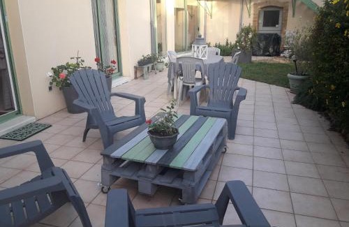 Coulaines Bed & Breakfast | Chambre d'hôte avec piscine couverte