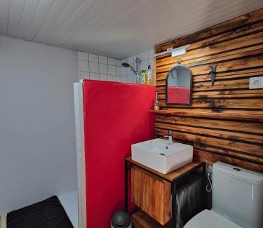 Molines-en-Queyras House | Chambre d'hôtes Chalet AILLEURS